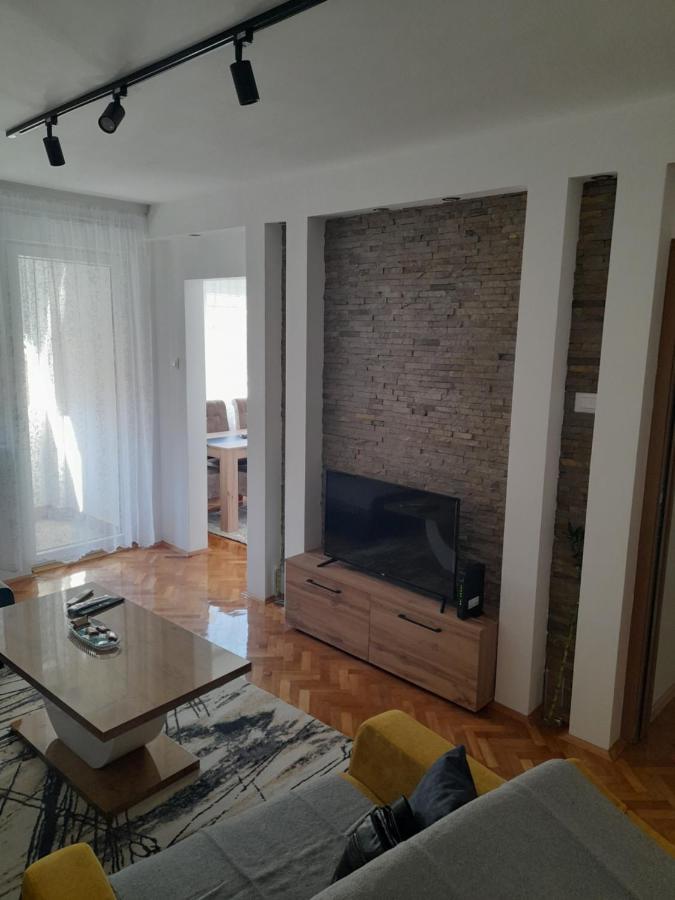 Holiday Apartaments 2 Ni 외부 사진