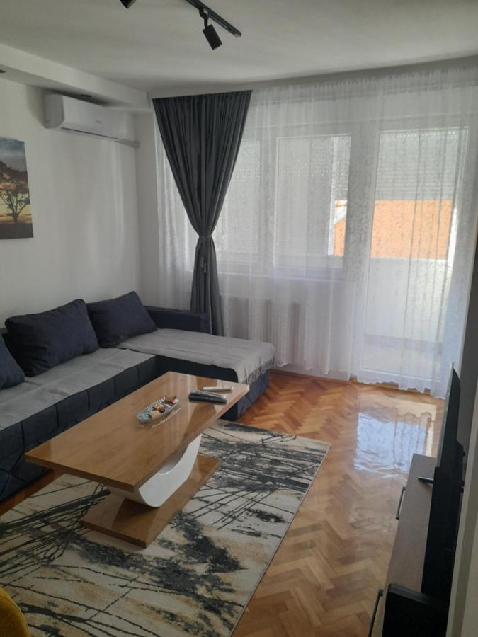 Holiday Apartaments 2 Ni 외부 사진