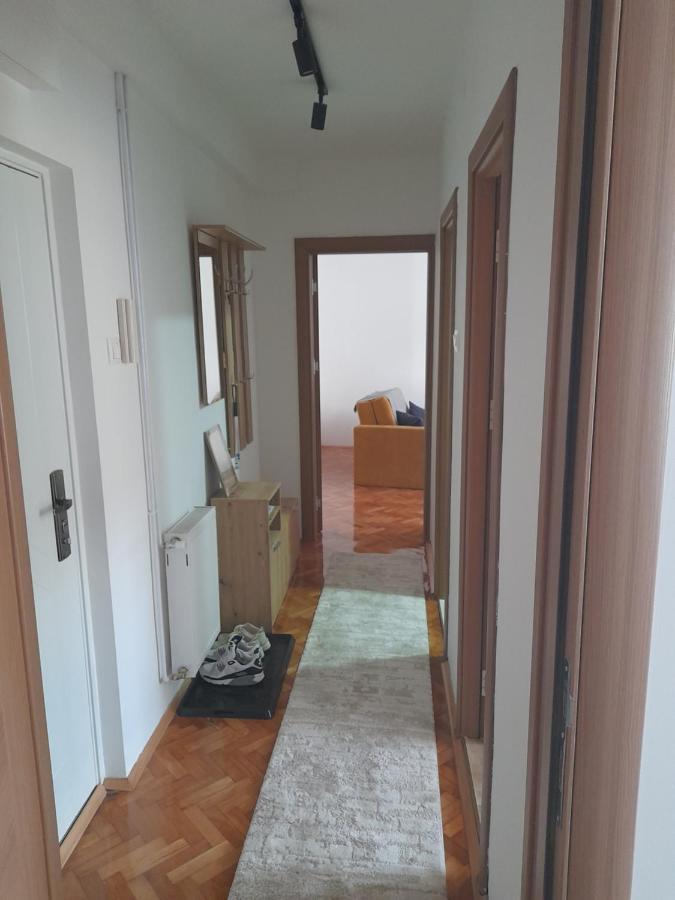 Holiday Apartaments 2 Ni 외부 사진