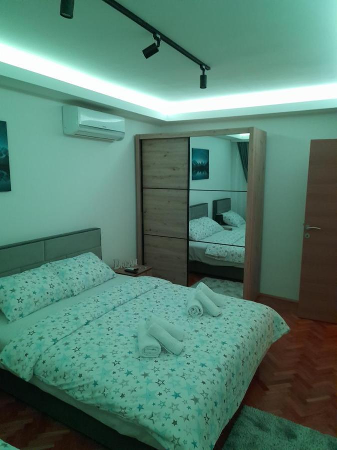 Holiday Apartaments 2 Ni 외부 사진