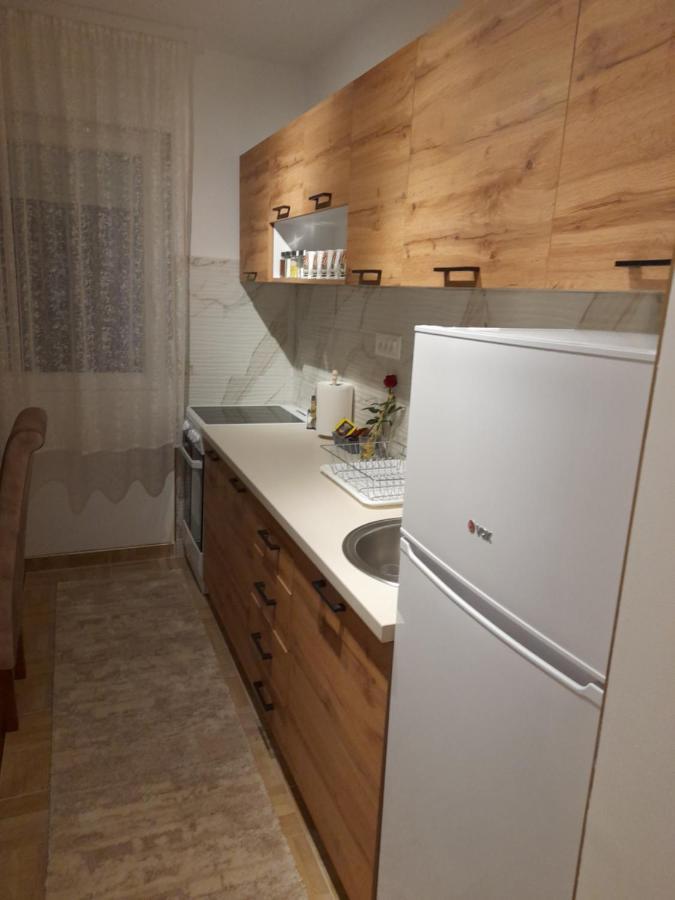 Holiday Apartaments 2 Ni 외부 사진