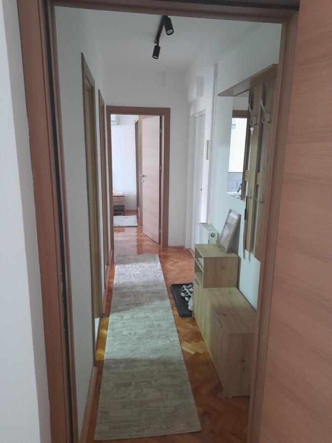 Holiday Apartaments 2 Ni 외부 사진